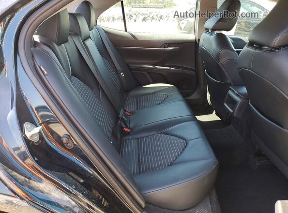 4T1G11AK2LU969910 2020 TOYOTA CAMRY Black Rear seats view