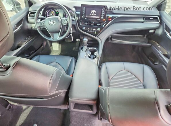 4T1G11AK3MU525906 2021 TOYOTA CAMRY White Widok deski rozdzielczej