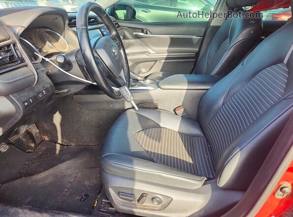4T1G11AK4LU310050 2020 TOYOTA CAMRY Red წინა სალონის ხედი
