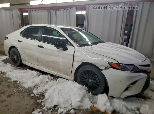 4T1G11AK4LU399795 2020 TOYOTA CAMRY White Front right