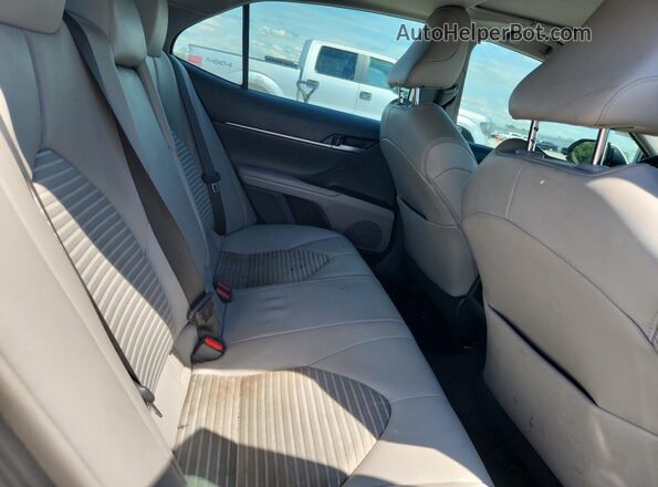 4T1G11AK4LU983839 2020 TOYOTA CAMRY White Widok tylnych siedzeń