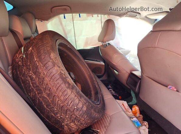 4T1G11AK6LU352218 2020 TOYOTA CAMRY White Rear seats view
