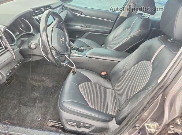4T1G11AK6LU394310 2020 TOYOTA CAMRY Gray Սալոնի դիմացի տեսք