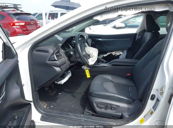 4T1G11AK6LU866067 2020 TOYOTA CAMRY White Vista interior delantera