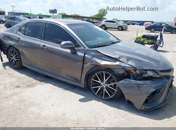 4T1G11AK6MU551920 2021 TOYOTA CAMRY Серый Вид спереди