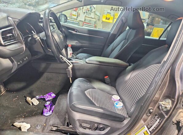 4T1G11AK7LU885159 2020 TOYOTA CAMRY Gray Вид салону спереду