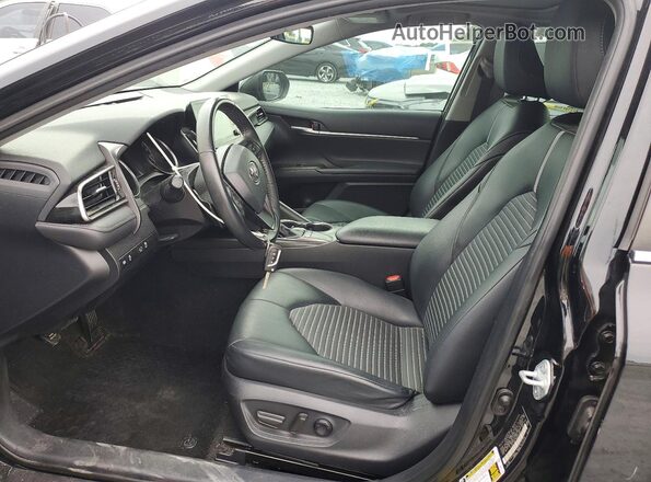 4T1G11AK7NU634838 2022 TOYOTA CAMRY Черный Вид салона спереди