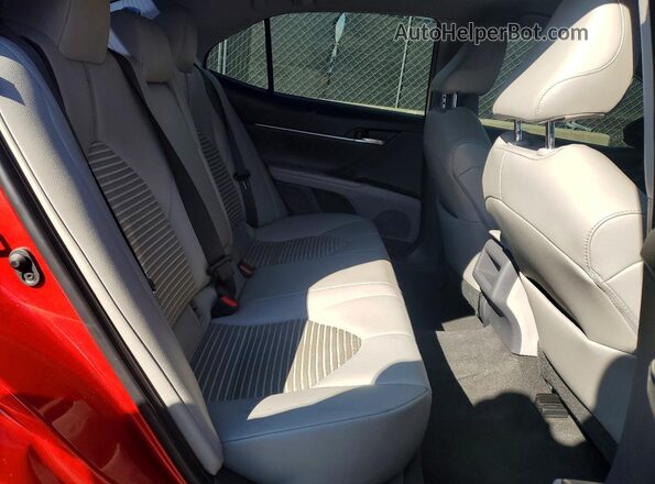 4T1G11AK8LU332374 2020 TOYOTA CAMRY Красный Вид задних сидений