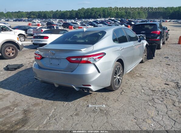 4T1G11AK8LU369165 2020 TOYOTA CAMRY Silver Հետևի աջ