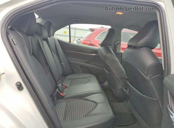 4T1G11AK8LU392249 2020 TOYOTA CAMRY White Rear seats view