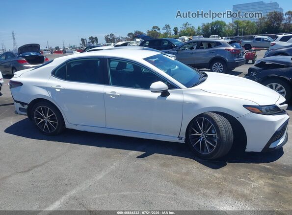 4T1G11AK8PU099070 2023 TOYOTA CAMRY White Սալոնի 360 աստիճան տեսք