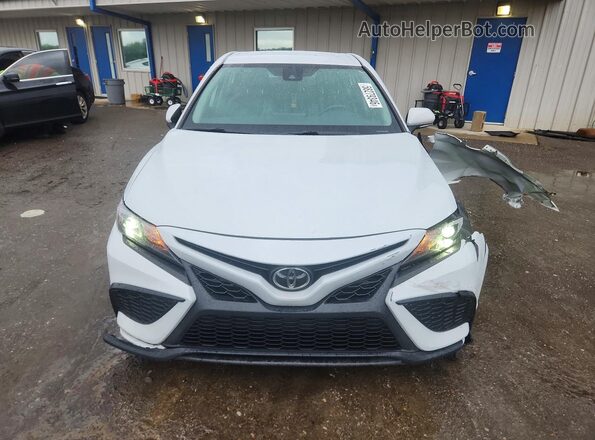 4T1G11AK8PU188296 2023 TOYOTA CAMRY White Դիմացի տեսք