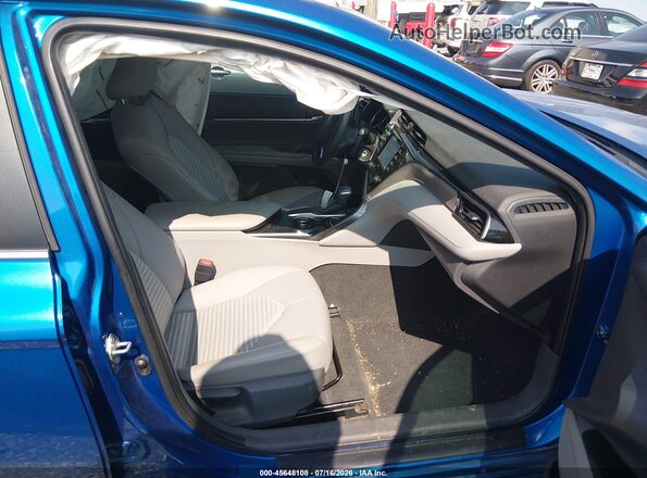 4T1G11AK9LU376044 2020 TOYOTA CAMRY Blue Front interior view