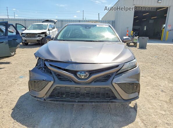4T1G11AK9NU633190 2022 TOYOTA CAMRY Gray Вид спереду