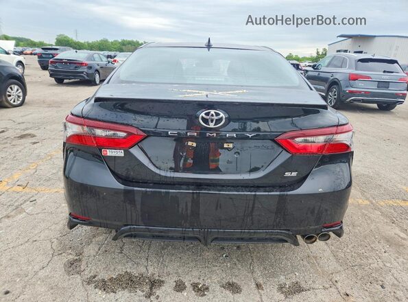 4T1G11AK9RU848090 2024 TOYOTA CAMRY Black Հետևի տեսք