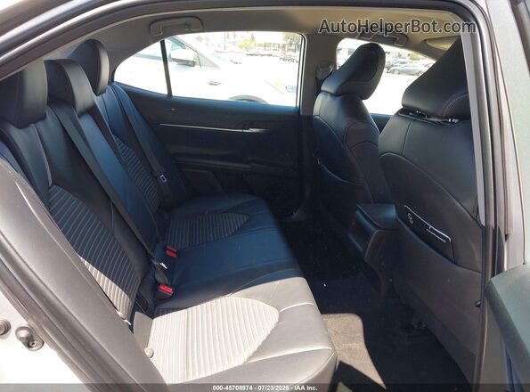 4T1G11AKXMU418237 2021 TOYOTA CAMRY Silver Vista de la etiqueta del VIN