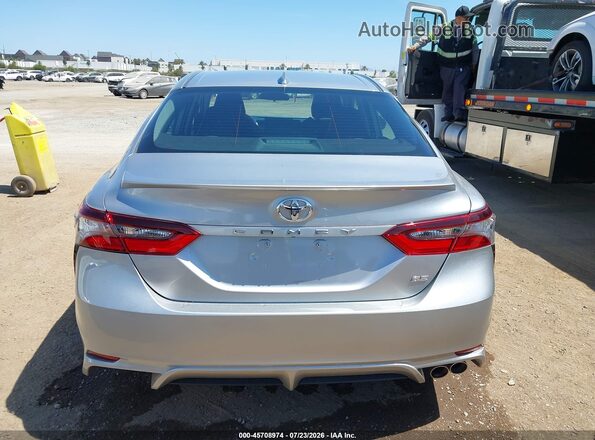 4T1G11AKXMU418237 2021 TOYOTA CAMRY Silver 