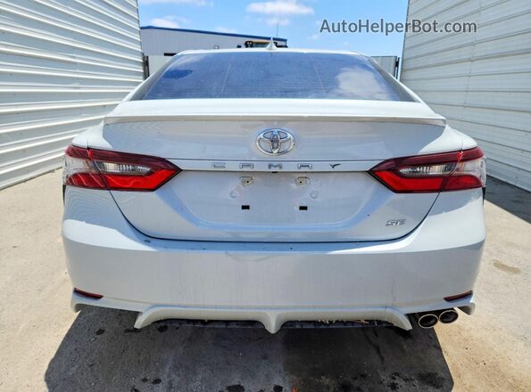 4T1G11AKXRU201519 2024 TOYOTA CAMRY Gray Rear view
