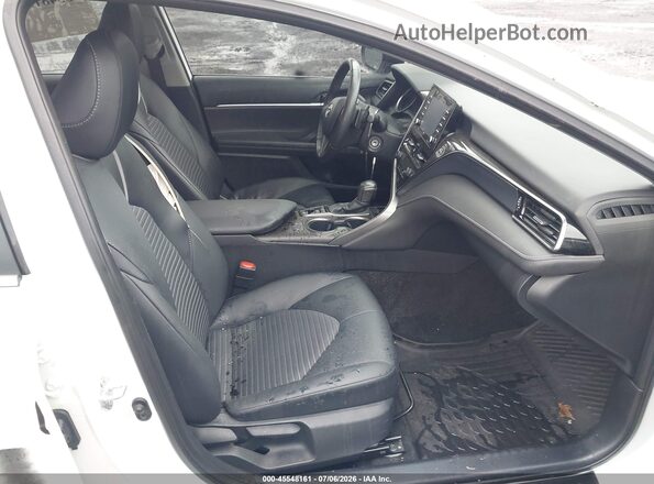 4T1G11BK4PU105025 2023 TOYOTA CAMRY White Vista interior delantera
