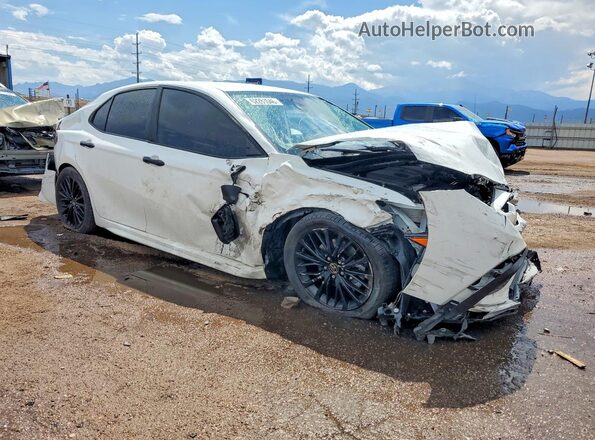 4T1G11BK9MU045982 2021 TOYOTA CAMRY White Front right