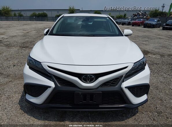 4T1G11BK9NU071046 2022 TOYOTA CAMRY White Front view