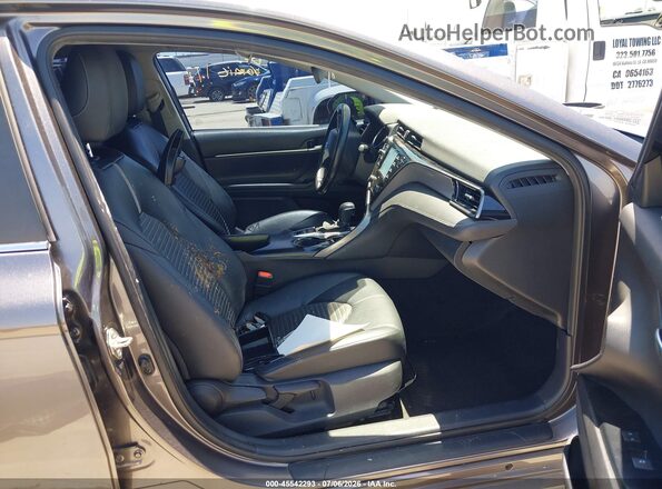 4T1G31AK0LU529839 2020 TOYOTA CAMRY Серый Вид салона спереди