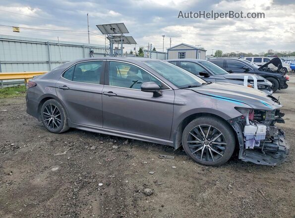 4T1G31AK4MU032195 2021 TOYOTA CAMRY Gray Front right