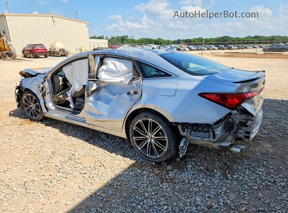 4T1GZ1FB8LU039706 2020 TOYOTA AVALON Серебряный Задняя левая четверть