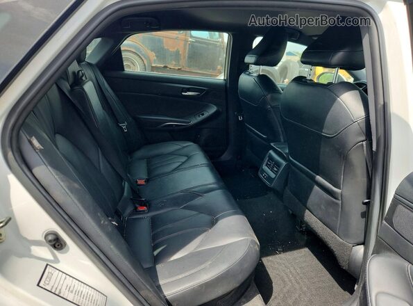 4T1JA1AB3MU002178 2021 TOYOTA AVALON White უკანა სავარძლების ხედი