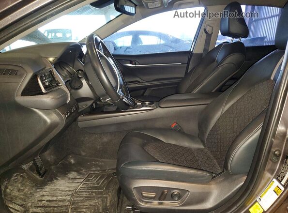 4T1K31AK4NU576787 2022 TOYOTA CAMRY Gray Front interior view