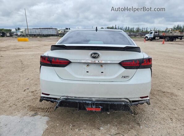 4T1K61AK0NU499035 2022 TOYOTA CAMRY White Rear view
