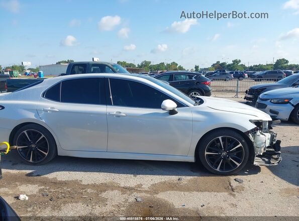 4T1K61AK3LU989725 2020 TOYOTA CAMRY White Widok wnętrza 360 stopni