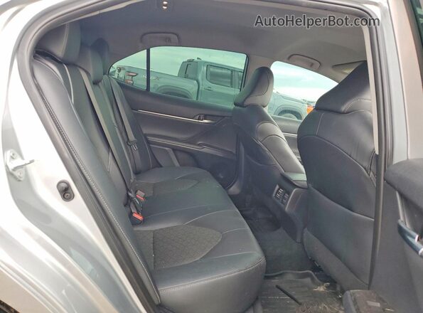 4T1K61AK7NU009299 2022 TOYOTA CAMRY Silver Հետևի նստատեղերի տեսք