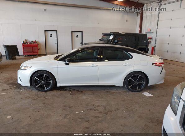 4T1K61AK9LU387900 2020 TOYOTA CAMRY White Սալոնի 360 աստիճան տեսք
