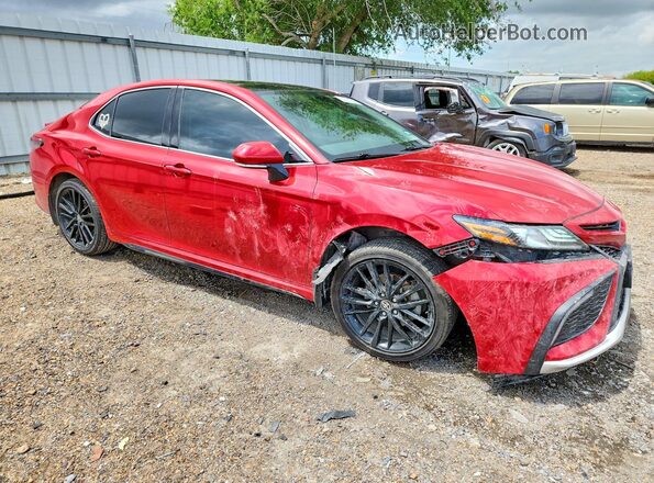 4T1K61AK9RU198060 2024 TOYOTA CAMRY Red Przód prawy