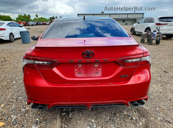 4T1K61AK9RU198060 2024 TOYOTA CAMRY Red Widok z tyłu