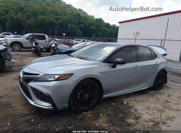 4T1K61BK2MU028503 2021 TOYOTA CAMRY Серебряный Передняя левая четверть