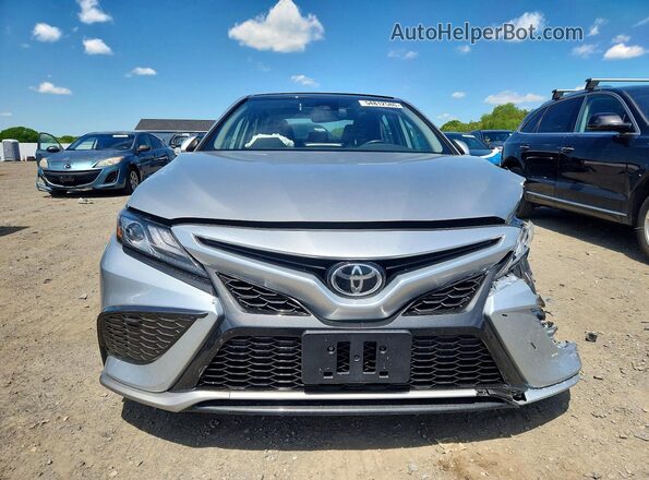 4T1K61BK5MU030231 2021 TOYOTA CAMRY Silver Դիմացի տեսք