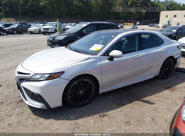 4T1K61BK9NU056929 2022 TOYOTA CAMRY White Vista tres cuartos delantera izquierda