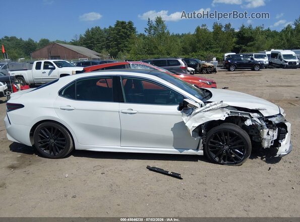 4T1K61BK9NU056929 2022 TOYOTA CAMRY White Vista interior trasera