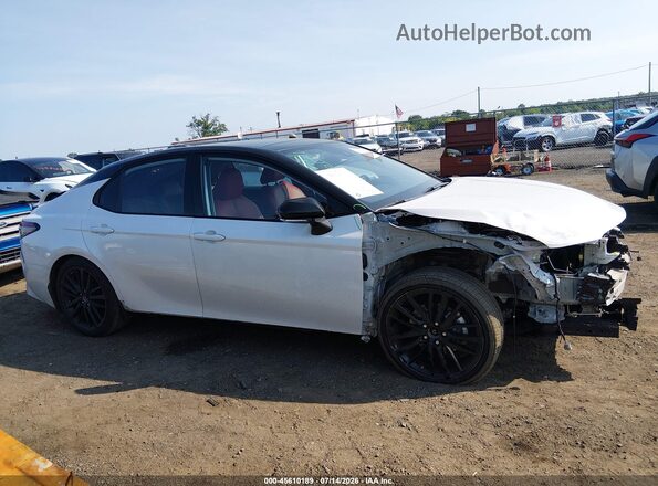4T1K61BKXPU091823 2023 TOYOTA CAMRY Белый Вид задней части салона