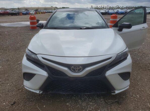 4T1KZ1AK1MU048413 2021 TOYOTA CAMRY White Vista frontal