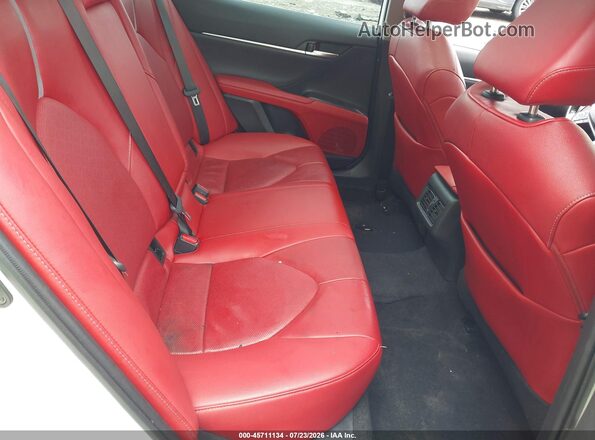 4T1KZ1AK8MU058422 2021 TOYOTA CAMRY Белый Вид наклейки с VIN-кодом