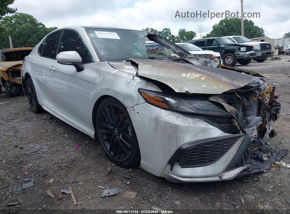 4T1KZ1AK8MU058422 2021 TOYOTA CAMRY Белый Вид задней части салона