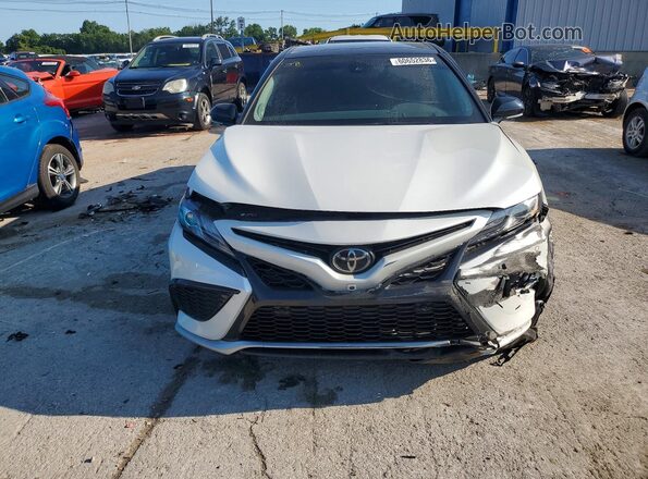4T1KZ1AKXPU080975 2023 TOYOTA CAMRY White Vista frontal
