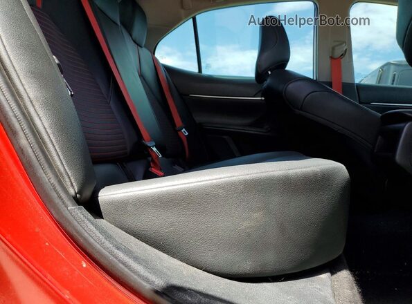 4T1NZ1AK4LU037174 2020 TOYOTA CAMRY Red Հետևի նստատեղերի տեսք