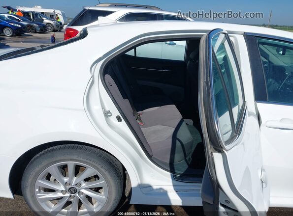4T1R11BK6RU118841 2024 TOYOTA CAMRY White VIN კოდის სტიკერის ხედი