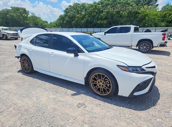 4T1T11AK4RU204933 2024 TOYOTA CAMRY White Передня права чверть
