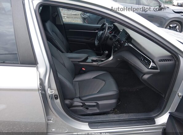 4T1T11AK8MU488771 2021 TOYOTA CAMRY Gray წინა სალონის ხედი