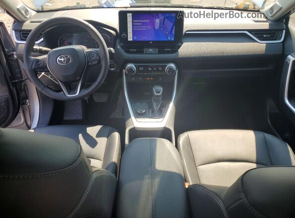 4T3B6RFV3PU114367 2023 TOYOTA RAV4 Silver Vista del salpicadero